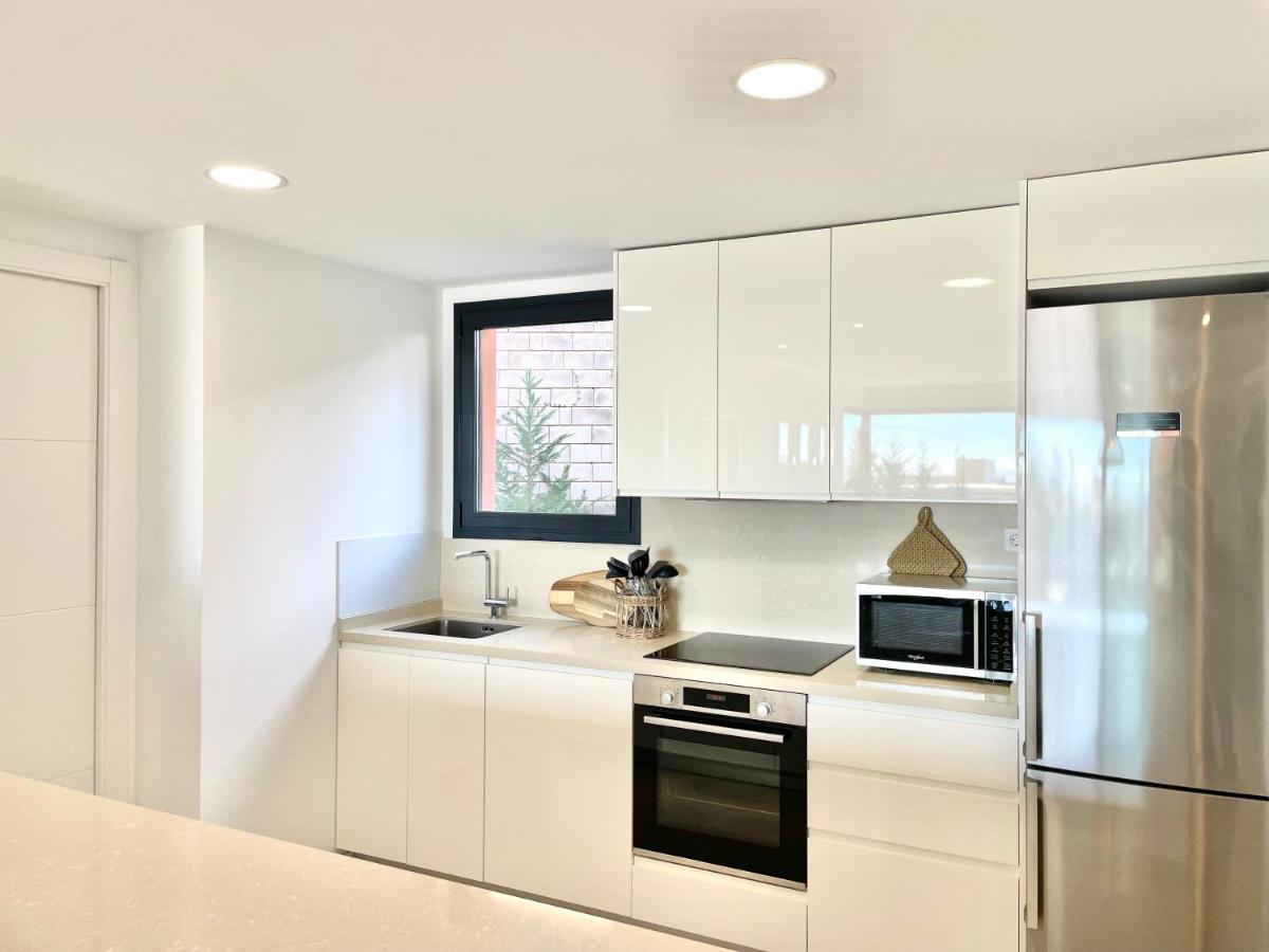 Luxury 3 Bedroom Apartment 300M From The Beach Fuengirola Bagian luar foto