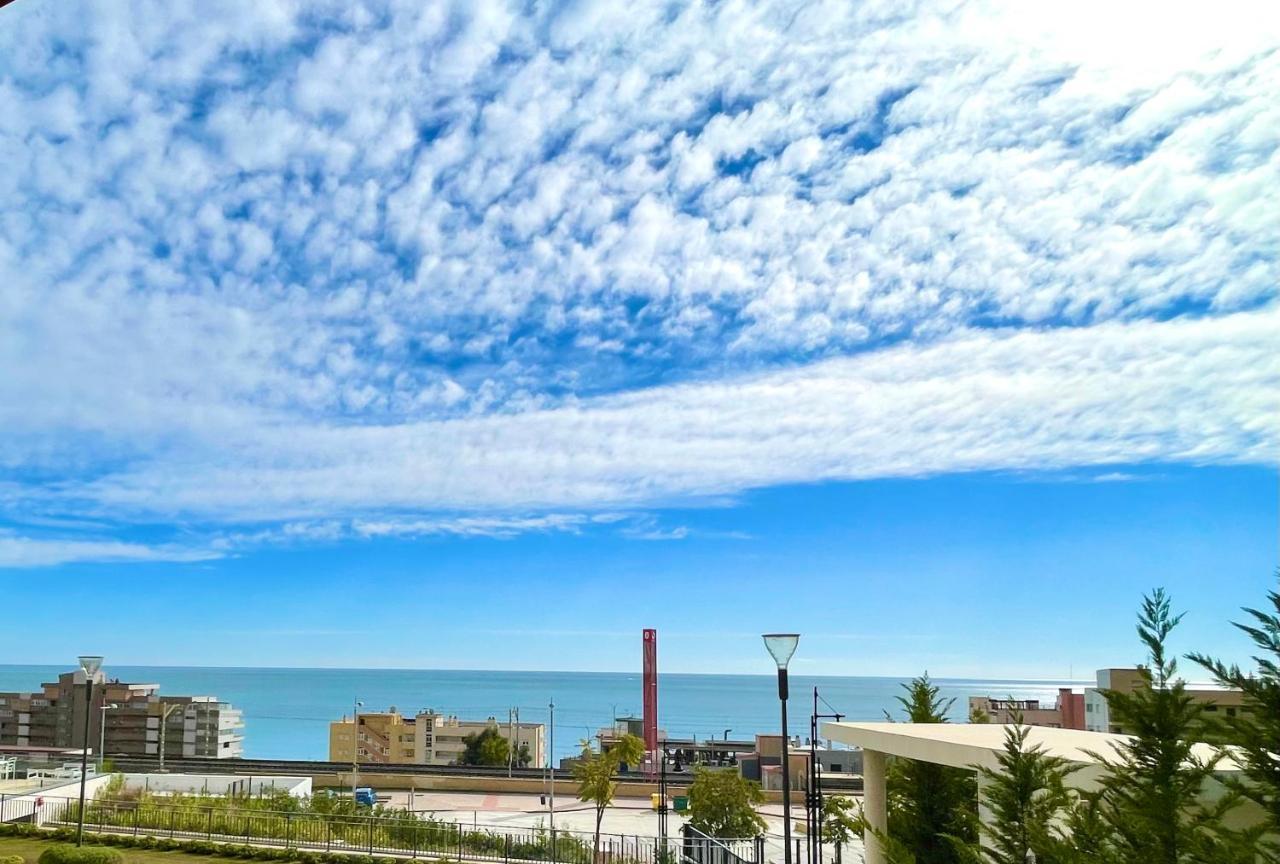 Luxury 3 Bedroom Apartment 300M From The Beach Fuengirola Bagian luar foto