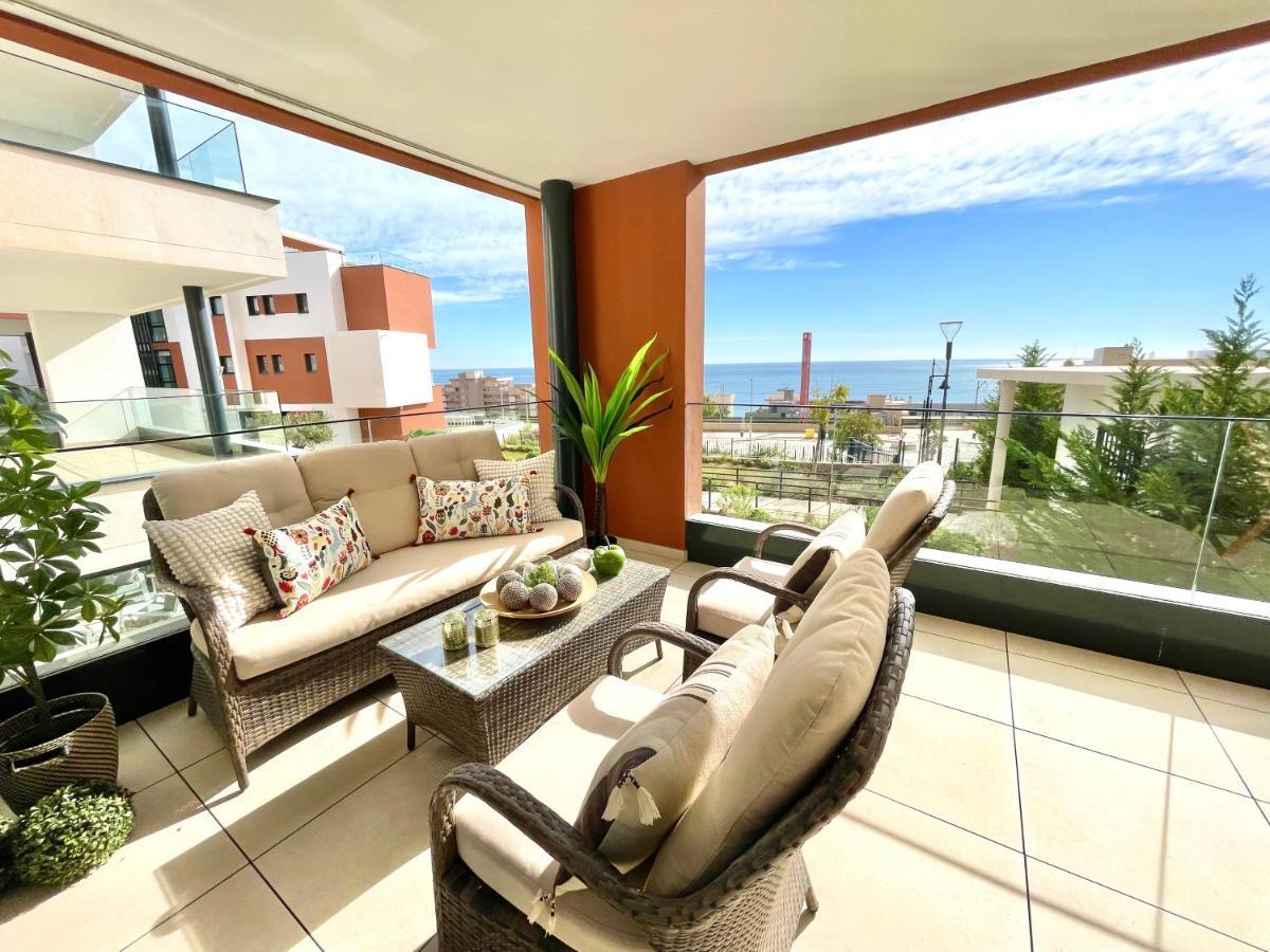 Luxury 3 Bedroom Apartment 300M From The Beach Fuengirola Bagian luar foto