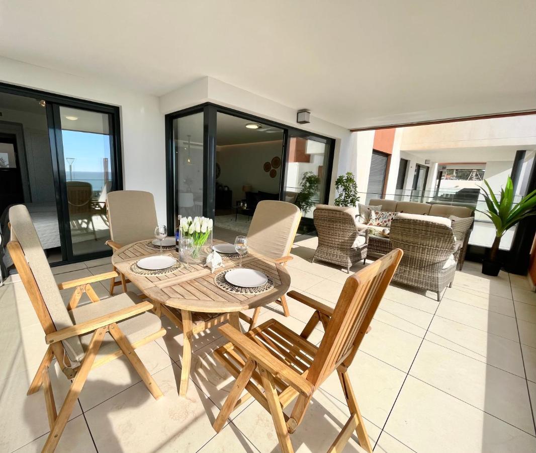 Luxury 3 Bedroom Apartment 300M From The Beach Fuengirola Bagian luar foto