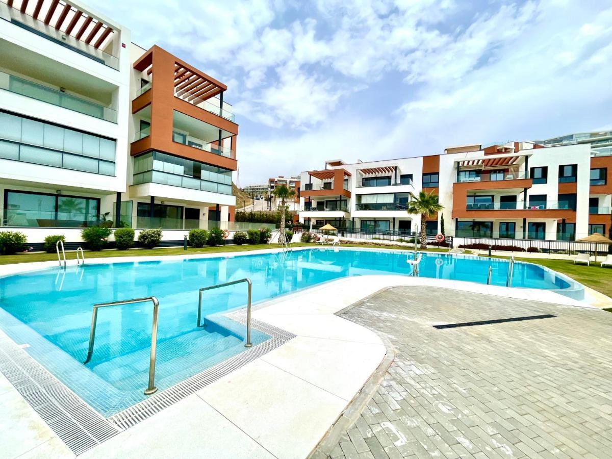 Luxury 3 Bedroom Apartment 300M From The Beach Fuengirola Bagian luar foto