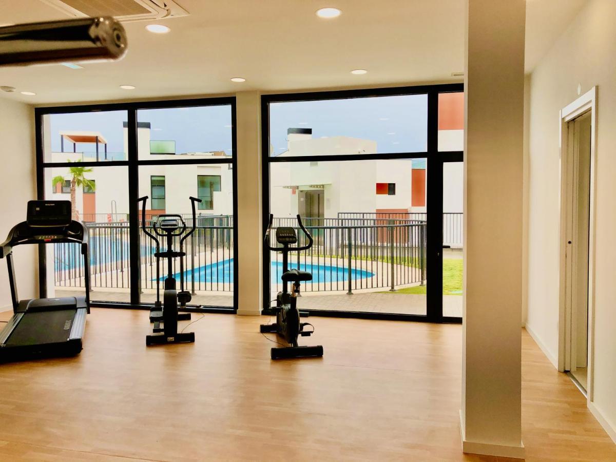 Luxury 3 Bedroom Apartment 300M From The Beach Fuengirola Bagian luar foto