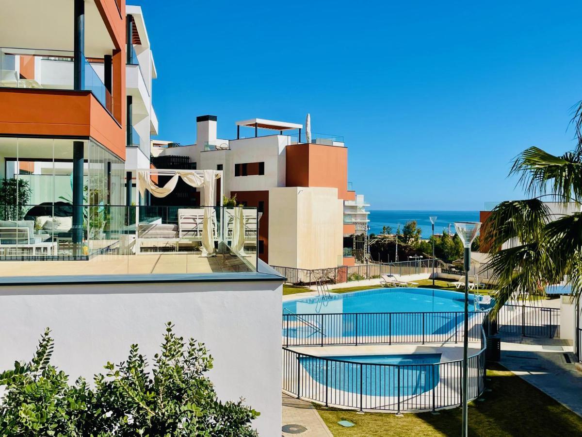 Luxury 3 Bedroom Apartment 300M From The Beach Fuengirola Bagian luar foto